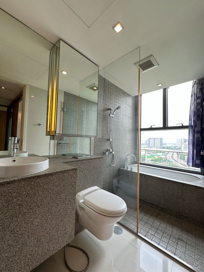 picture The PANO 1 bed 1 bath for SALE - 8/9