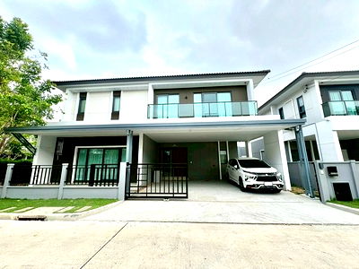 บ้านเดี่ยวให้เช่า : HR2817ให้เช่าบ้านเดี่ยว ตกแต่งพร้อมอยู่ โครงการ เซนโทร วิภาวดี เดินทางสะดวกใกล้ทางด่วน ใกล้สนามบินดอนเมือง