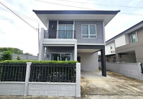 บ้านเดี่ยว 2 ชั้น หมู่บ้าน เซนโทร รังสิต คลอง 4 ตกแต่งสวย พร้อมสวนรอบบ้าน ทำเลดี ติด ถนนรังสิต-นครนายก