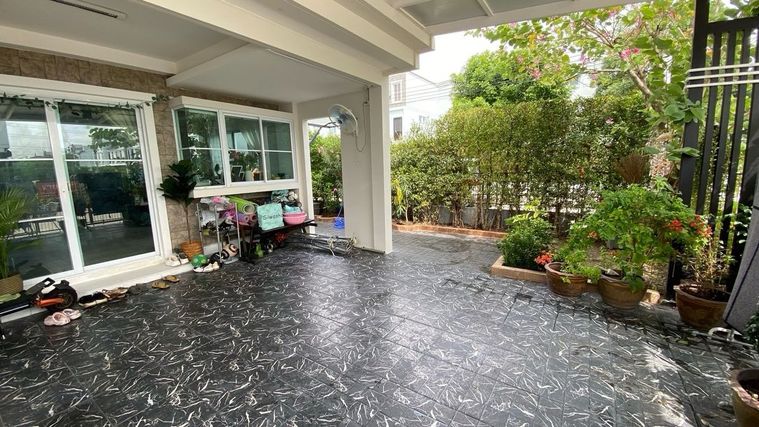 ให้เช่าทาวน์โฮม 3 ห้องนอน 160 ตร.ม. 40 ตร.ว. อินดี้ 2 บางนา - รามคำแหง 2