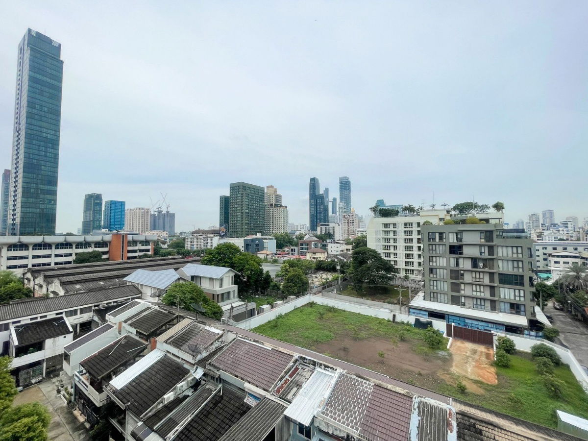 picture PFD-05551	Condo for Rent:  Chapter Thonglor 25 Schedule a viewing ■ Line: @propertyfinder	 - 11/12