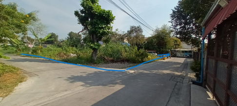 Land for sale at the corner of Soi Petchkasem 69*Sawaddee 1, 99 sq m., multiple entrances and exits.