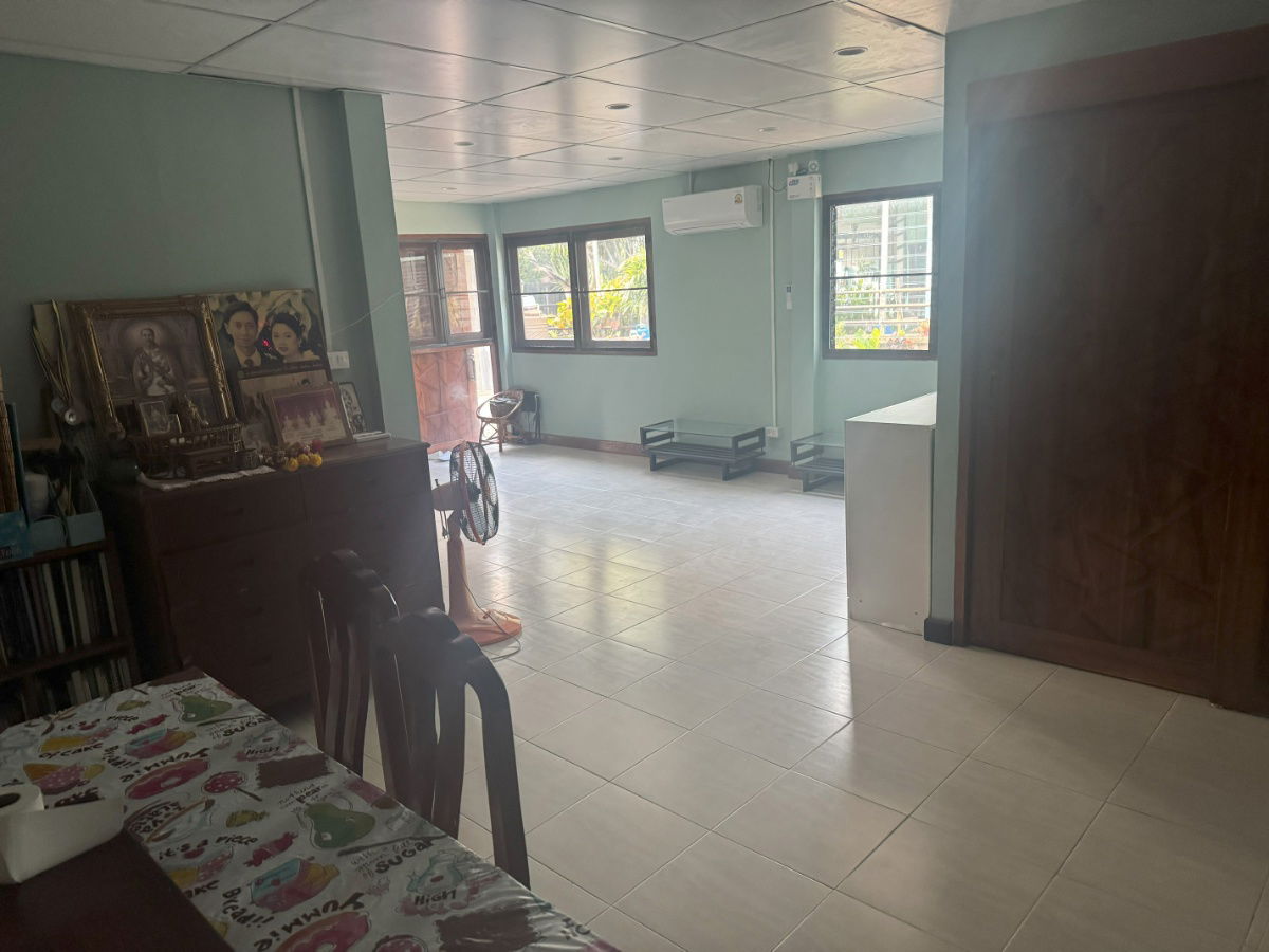 รูป บ้าน ให้เช่า 50ตรว. 5 ห้องนอน 3 ห้องน้ำ  - รูปที่ 5/17