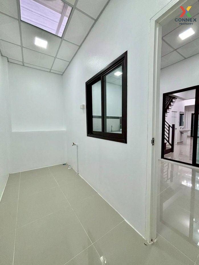 picture For Sale Townhouse/Townhome  , Buathongthani , newly renovated , Bang Bua Thong , Bang Bua Thong , Nonthaburi , CX-129372 ✅ Live chat with us ADD LINE @connexproperty ✅  - 12/12