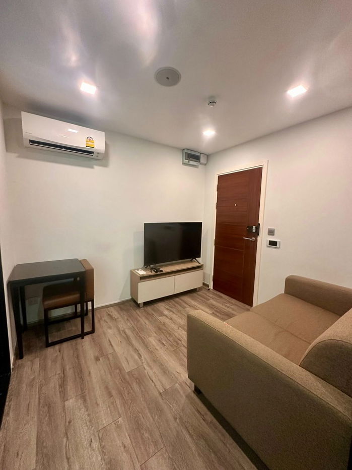 picture For   rent   Brown Condo Phahol - Saphanmai  🔴🔴 - 4/7