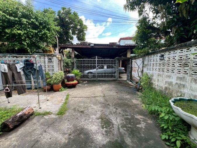 Land for sale, 125 sq wah, Chom Thong
