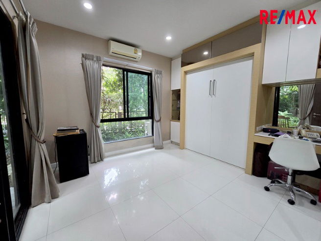 รูป ขายบ้านเดี่ยว ปริญญ์ สาทร–ราชพฤกษ์ หลังมุม 131 ตารางวา ติดถนนเมน หน้าสวน ทำเลราชพฤกษ์ตอนต้น ภาษีเจริญ ใกล้ BTS & MRT บางหว้า - รูปที่ 11/29