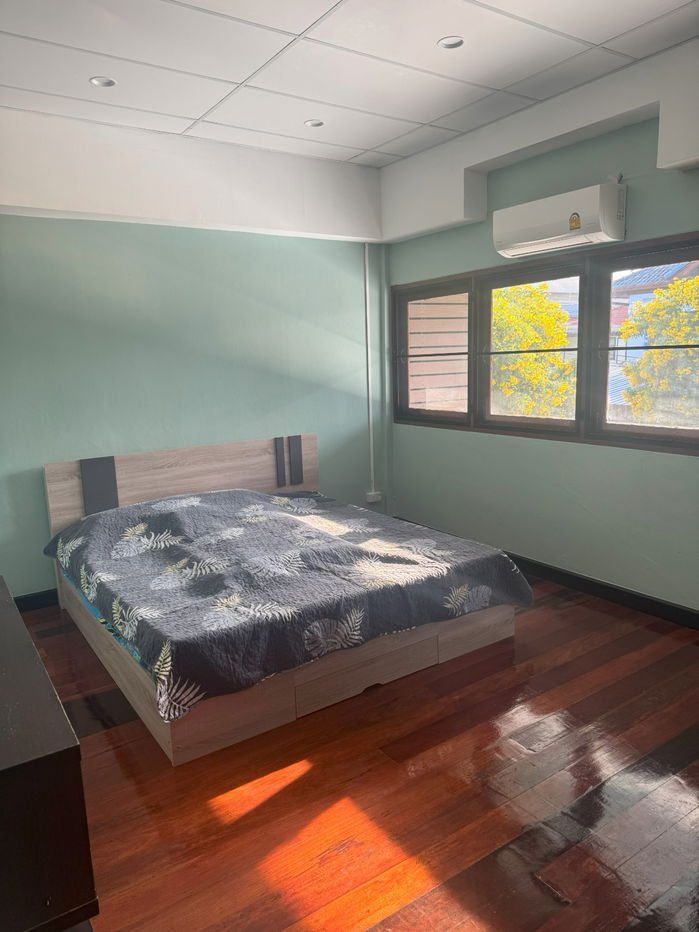 รูป บ้าน ให้เช่า 50ตรว. 5 ห้องนอน 3 ห้องน้ำ  - รูปที่ 12/17