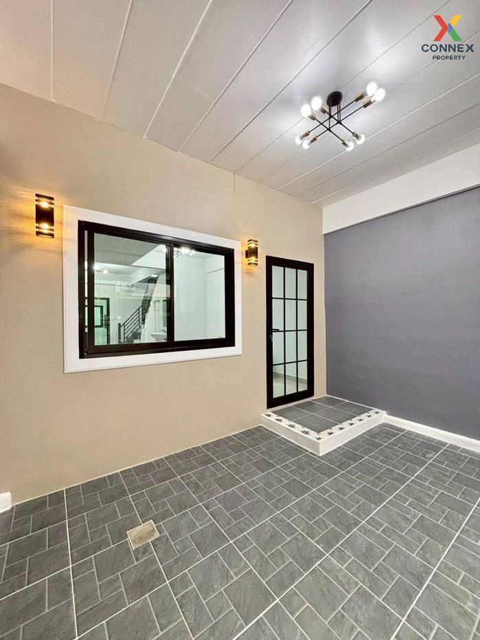 picture For Sale Townhouse/Townhome  , Buathongthani , newly renovated , Bang Bua Thong , Bang Bua Thong , Nonthaburi , CX-129372 ✅ Live chat with us ADD LINE @connexproperty ✅  - 4/12
