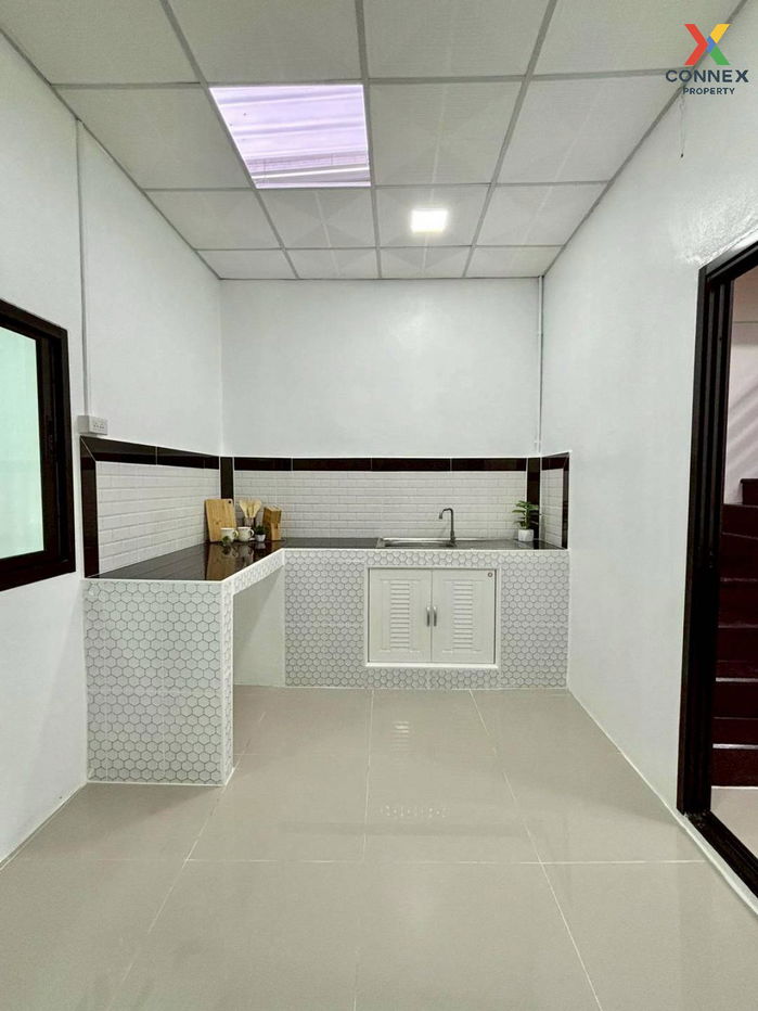 picture For Sale Townhouse/Townhome  , Buathongthani , newly renovated , Bang Bua Thong , Bang Bua Thong , Nonthaburi , CX-129372 ✅ Live chat with us ADD LINE @connexproperty ✅  - 10/12