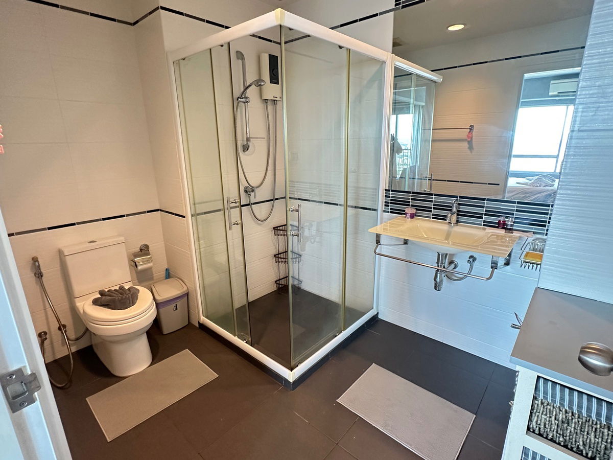 picture Property Code : CMSW2001 Sell Condominium at Centric Sea  - 11/23