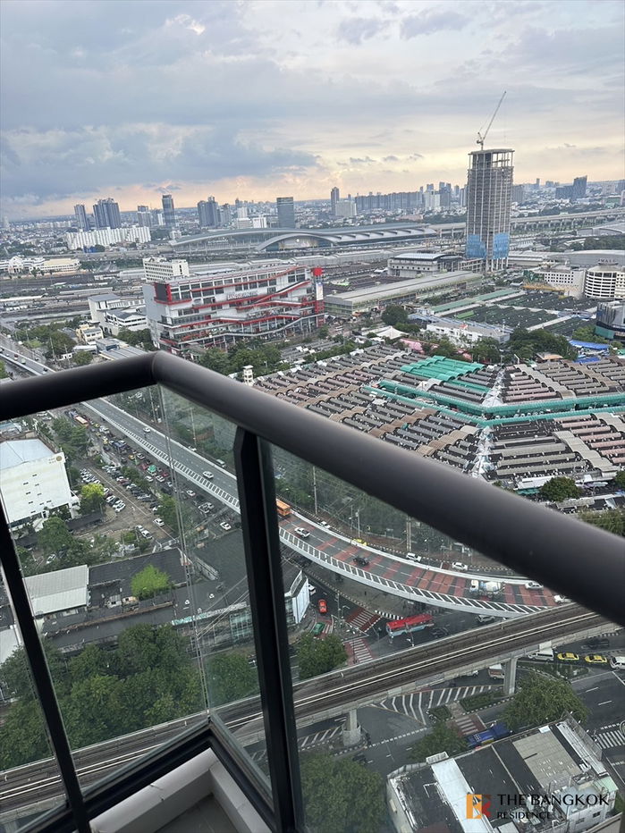 picture 🎯Good price, M Jatujak,Prime location near BTS Mo Chit - 10/11