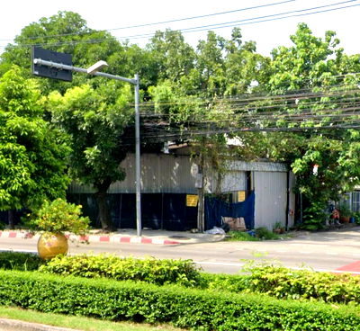 บ้านแฝด นวมินทร์ 33 : ขายบ้านแฝด ราคาถูก ติดถนนนวมินทร์ ทำเลดี ใกล้ตลาดปางกะปิ เดินทางสะดวก