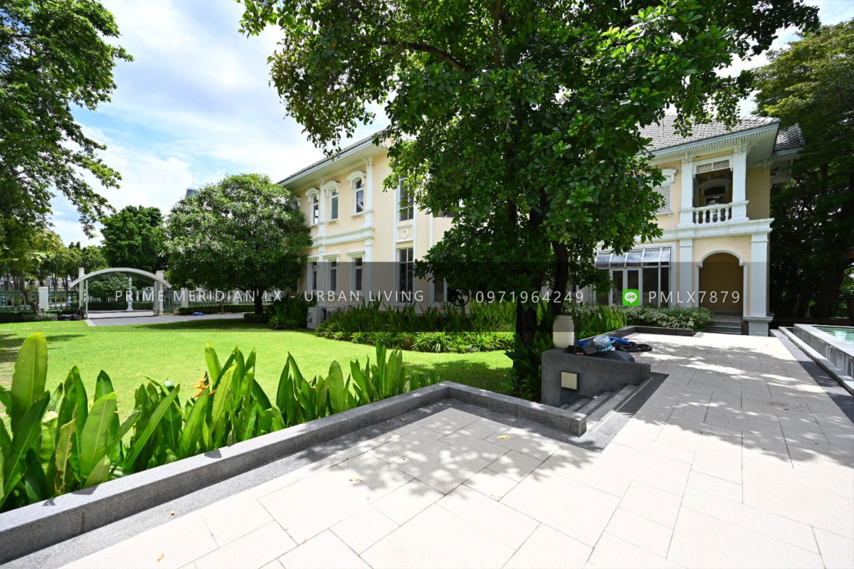 picture The Royal Residence Kaset Nawamin - Super luxury colonial style house with private swimming pool & garden - 3/26