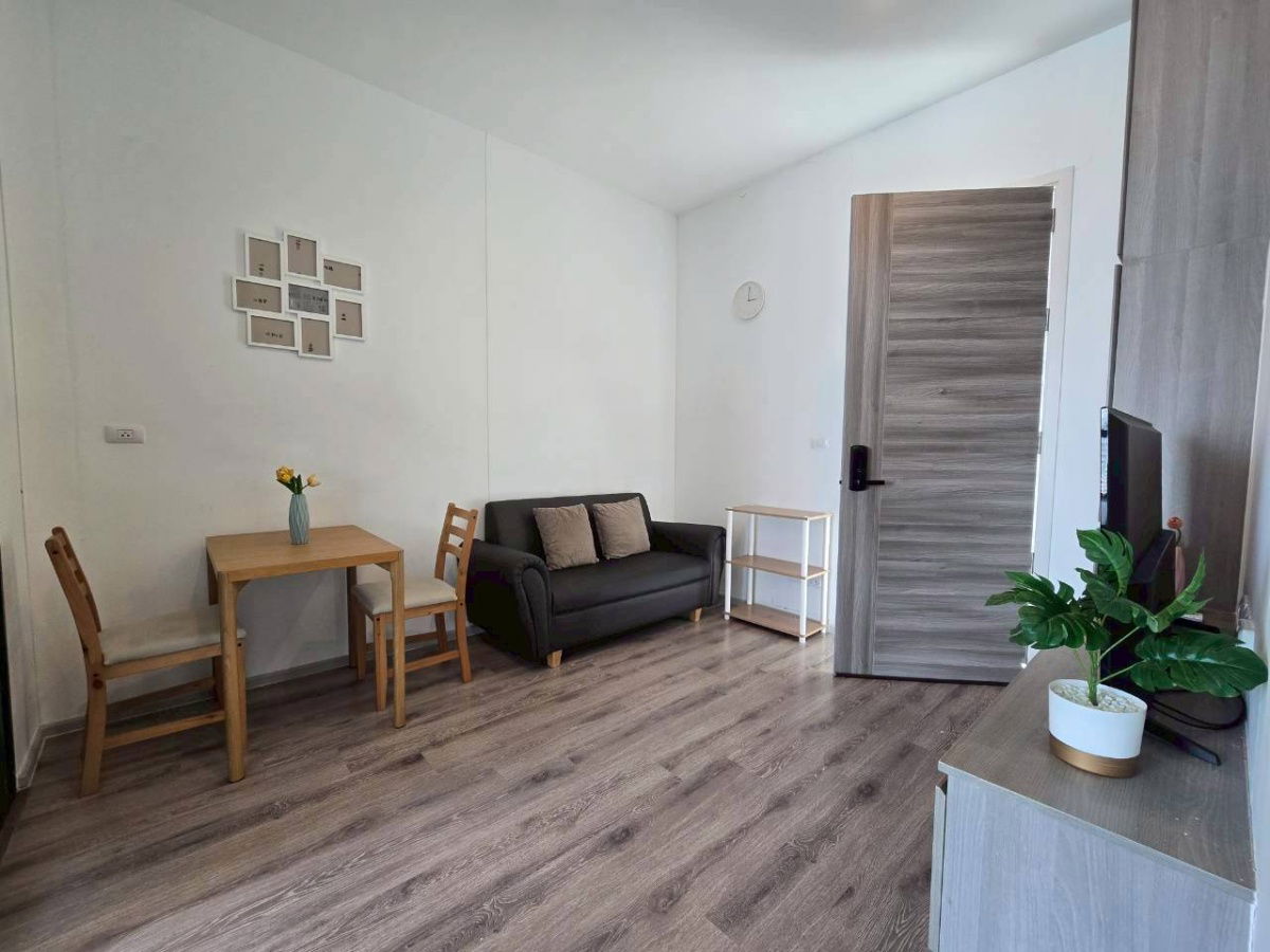 picture Condo for Rent : Knightsbridge Collage Ramkhamhaeng  Schedule a viewing 👉 Line: @propertybkk1 - 9/14
