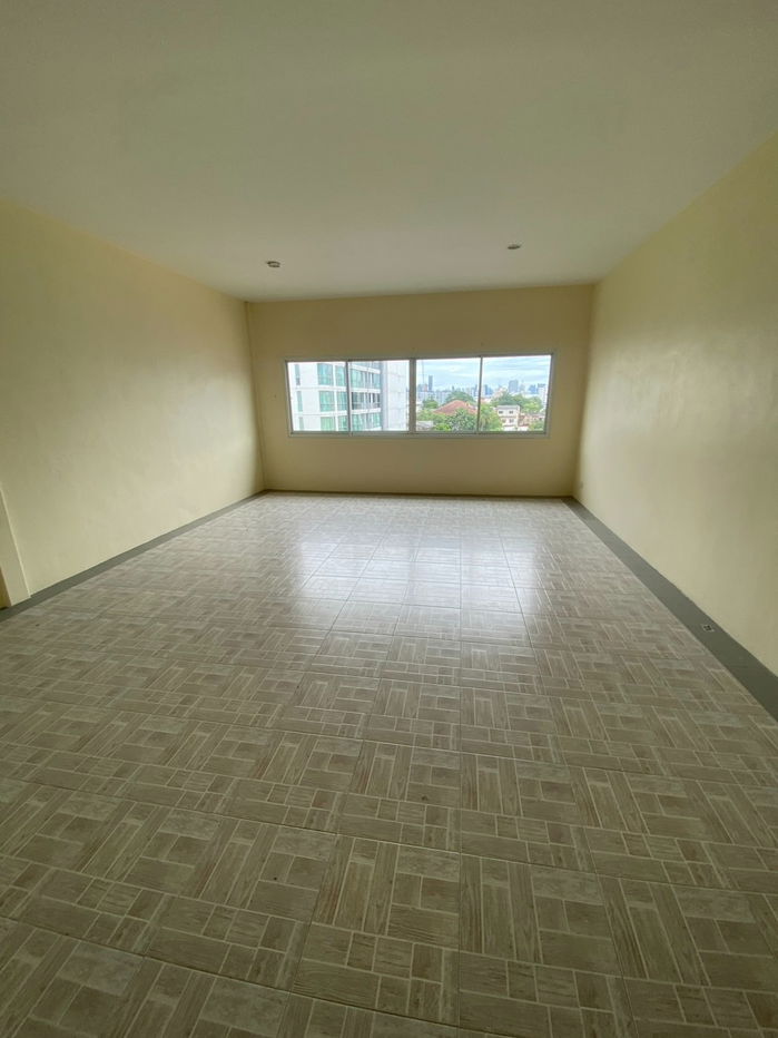 picture Commercial buildings for rent in prime Location Sukhumvit 64 near the BTS Punnawithi station only 500 meters. - 8/19