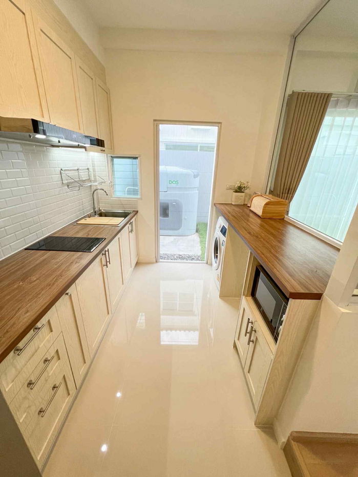 picture Townhouse for rent 📍 Indy 2 Bangna-Ramkhamhaeng 2 📍 3 bedrooms, 3 bathrooms, fully furnished and equipped with appliances - 7/11