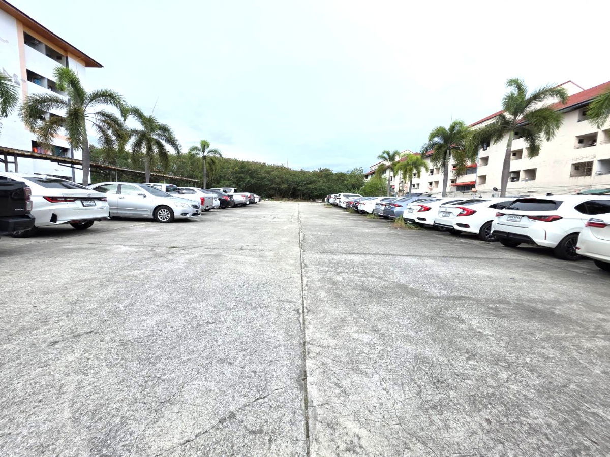 picture Great value with long-term profits! Condo for sale at Eastern Seaboard City, in the heart of Pluak Daeng Industrial Estate, Rayong - 4/12