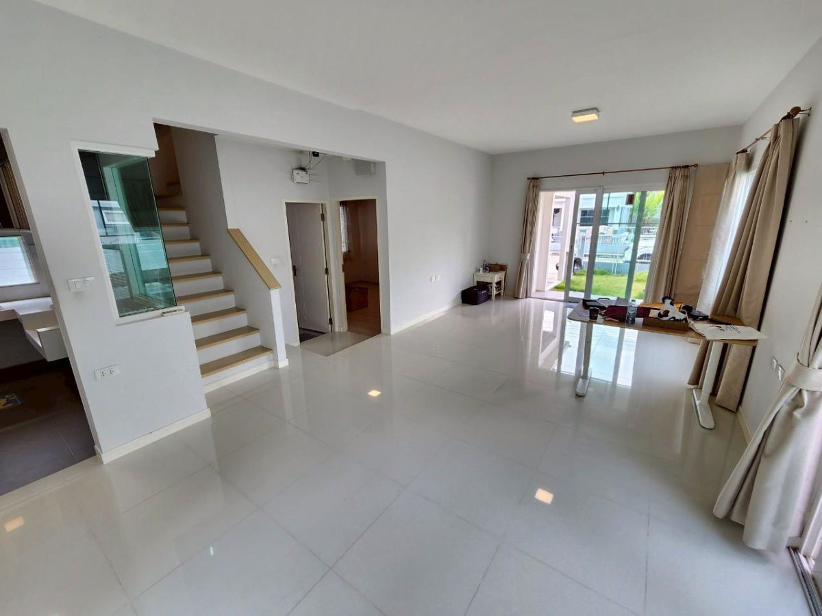รูป ขายบ้านเดี่ยวขนาดใหญ่ 3ห้องนอน 3ห้องน้ำ ม.วิลลาจิโอ ปิ่นเกล้า-ศาลายา บ้านสภาพดีมาก โครงการคุณภาพจาก L&H  ขายเพียง 4.95 ล้าน  - รูปที่ 5/49