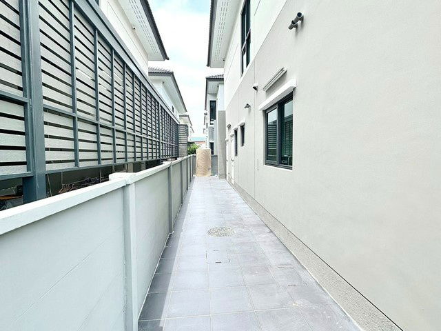 รูป HR2817ให้เช่าบ้านเดี่ยว ตกแต่งพร้อมอยู่ โครงการ เซนโทร วิภาวดี เดินทางสะดวกใกล้ทางด่วน ใกล้สนามบินดอนเมือง - รูปที่ 5/28