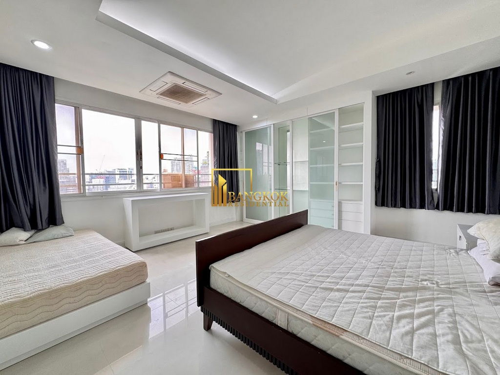 picture DS Tower 1 | Beautiful 4 Bedroom Condo in Phrom Phong Area - BR12485CD - 30/52