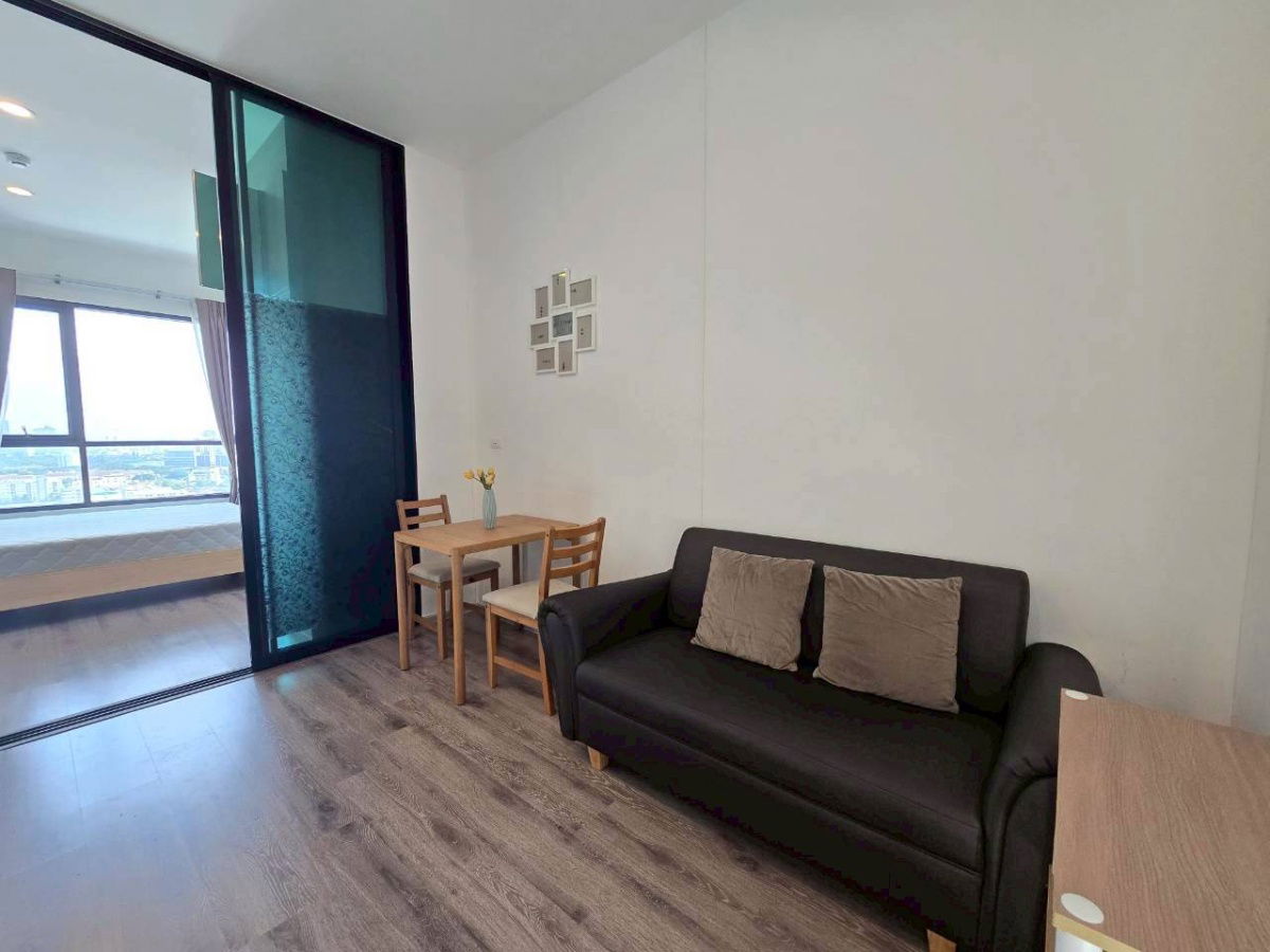 picture Condo for Rent : Knightsbridge Collage Ramkhamhaeng  Schedule a viewing 👉 Line: @propertybkk1 - 4/14