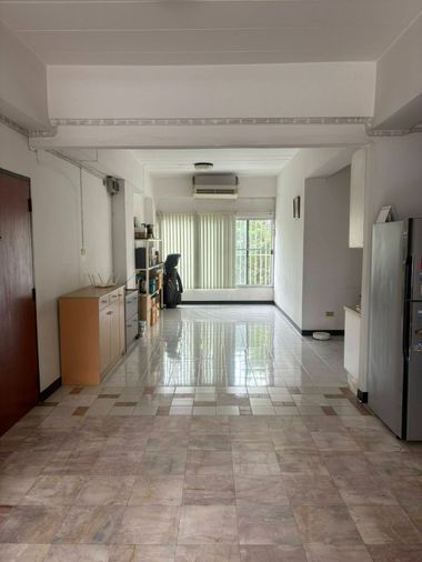 ขายคอนโด บ้านสุโขทัย ตึก10 ชั้น 3 (2 ห้องติดกัน ) 4 นอน 2 น้ำ เนื่อที่รวม 120.48 ตรม.ขาย 3.3 ลบ.*