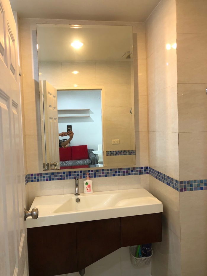 picture G 4262🚨 中国客户，请加微信。(在联系方式的旁边) For rent Life@Phahon18 🅻🅸🅽🅴❤️💜@condopremium💜❤️Ready to move in ⬛🟨 📞 065 695 3645🟨⬛ - 11/14
