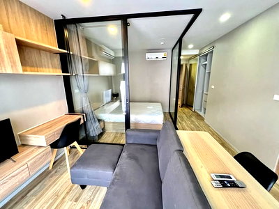 Condos for rent : Condo for Rent at Blossom Condo @ Sathorn - Charoenrat (D6809003) ID Line : @condo101