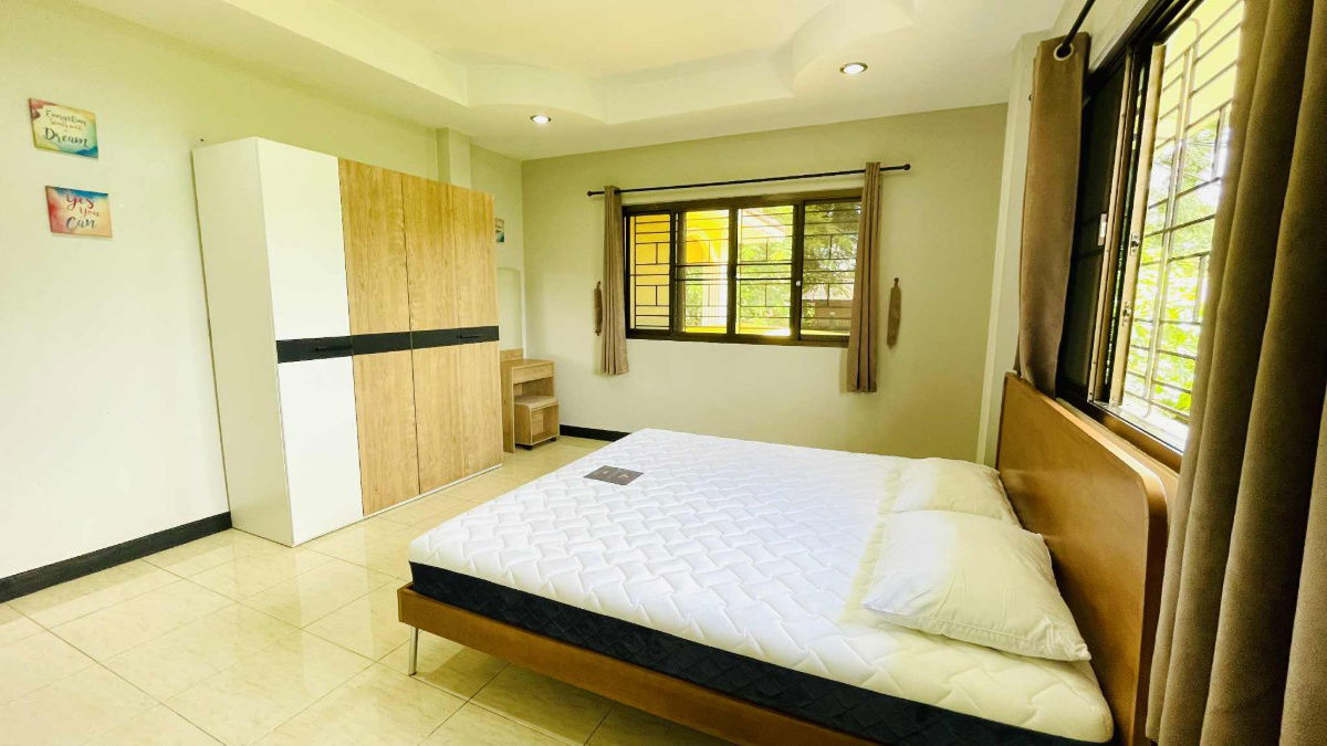 picture Private garden villa for  sale Large detached house with a 1.5-story layout, 3 bed rooms 3 bath rooms - 8/29