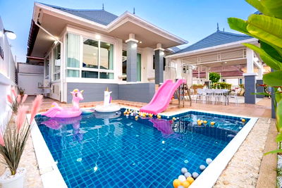 บ้านเดี่ยว สัตหีบ ชลบุรี : บ้านเดี่ยวพูลวิลล่า ติดถนนชายทะเล ใกล้สวนน้ำโคลัมเบีย บางเสร่