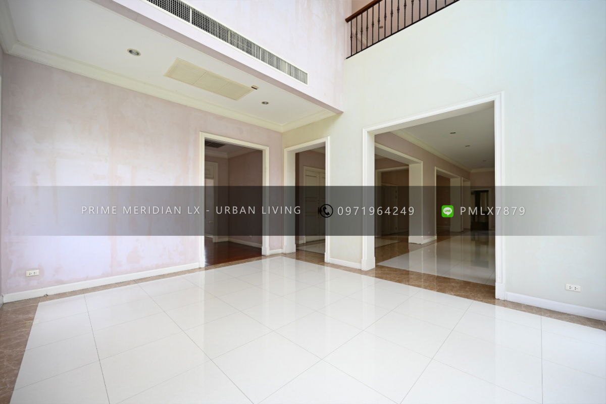 picture The Royal Residence Kaset Nawamin - Super luxury colonial style house with private swimming pool & garden - 7/26