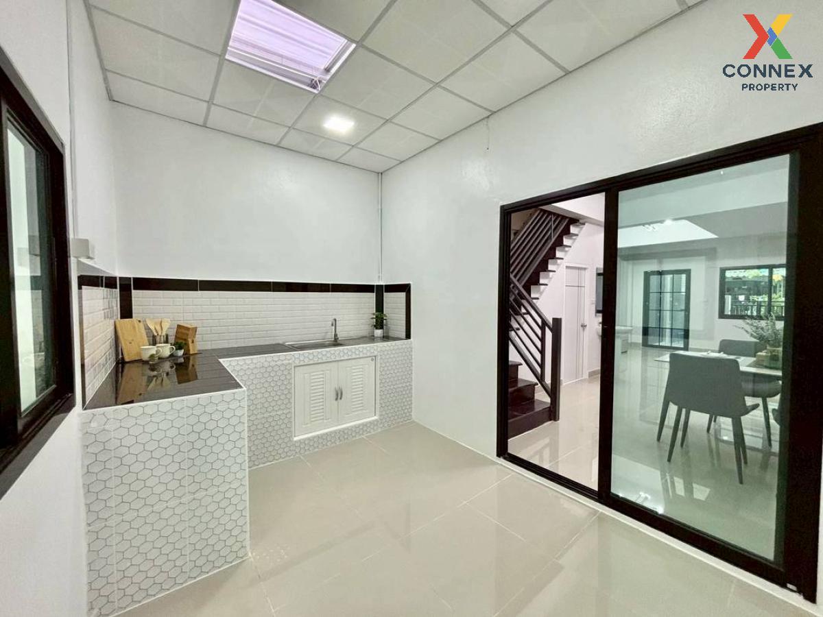 picture For Sale Townhouse/Townhome  , Buathongthani , newly renovated , Bang Bua Thong , Bang Bua Thong , Nonthaburi , CX-129372 ✅ Live chat with us ADD LINE @connexproperty ✅  - 11/12