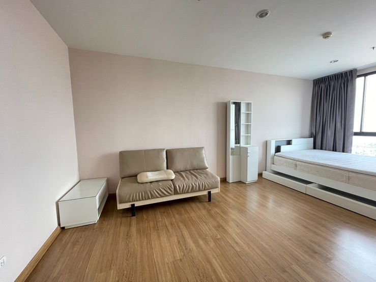 รูป 💥💥FOR RENT!! Condo The Tree Interchange Stu.30 ตร.ม.ตึก B ใกล้ MRT เตาปูน พร้อมอยู่!! สนใจ LINE: @atfirm💥💥 - รูปที่ 2/15