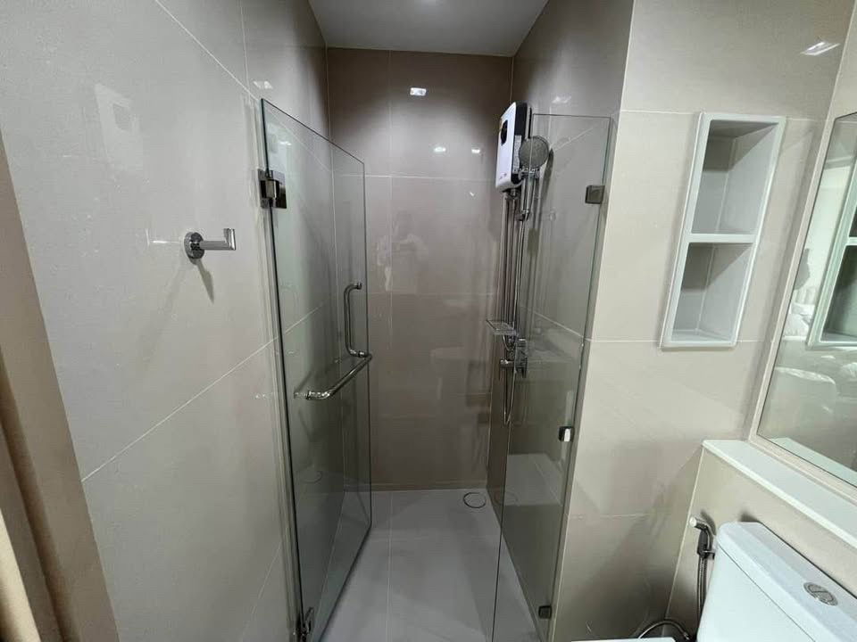 picture For Rent " Life Sathorn Sierra "  Fully furniture , ready to move in  //Ask more info LineID: @thirdproperty  - 4/8