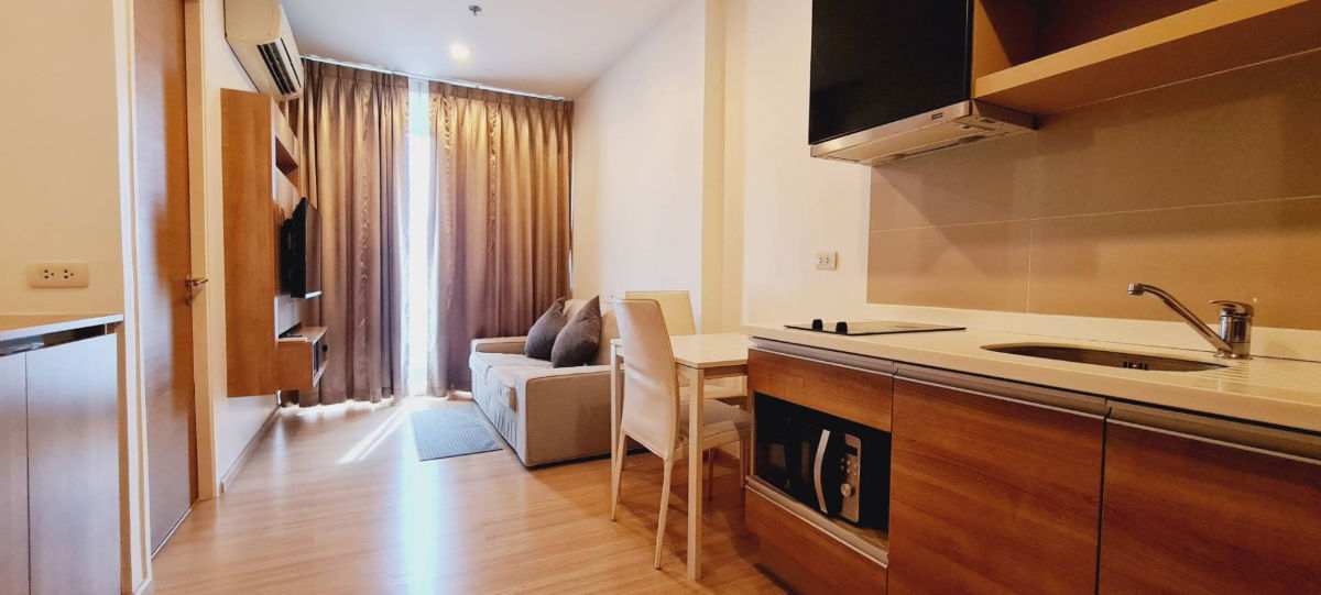 รูป ว่างให้เช่า 1 ห้องนอน 35 ตรม ห้องสวยเฟอร์ครบ เพียง 19,000 บาทต่อเดือน  - รูปที่ 3/5
