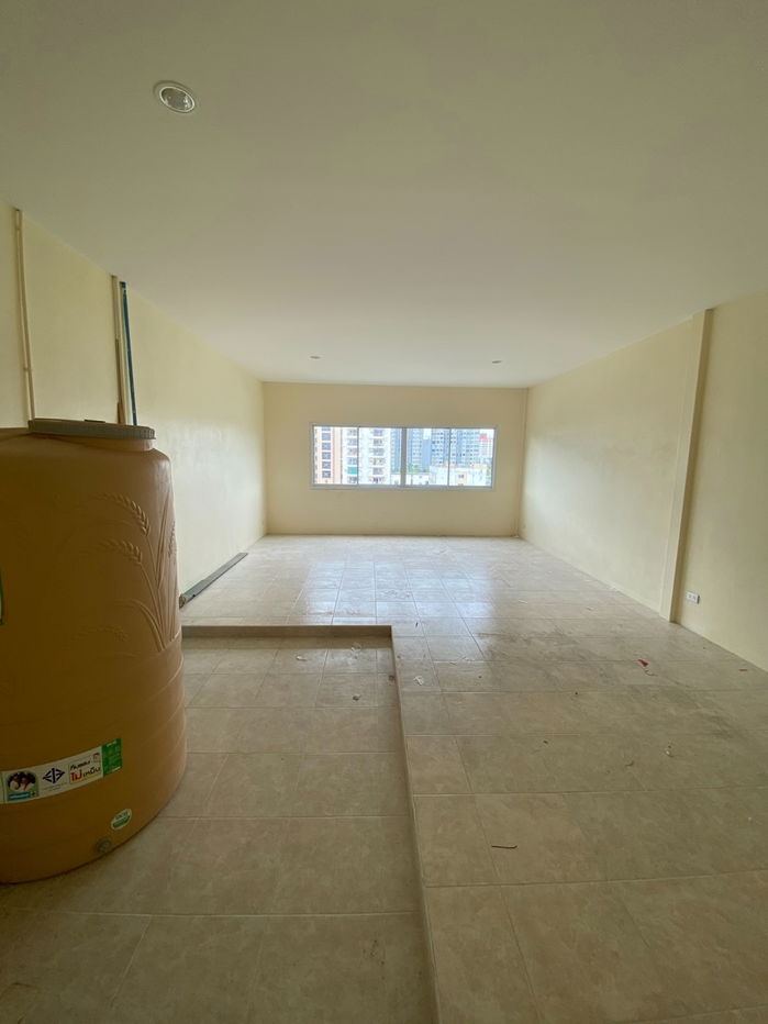 picture Commercial buildings for rent in prime Location Sukhumvit 64 near the BTS Punnawithi station only 500 meters. - 9/19
