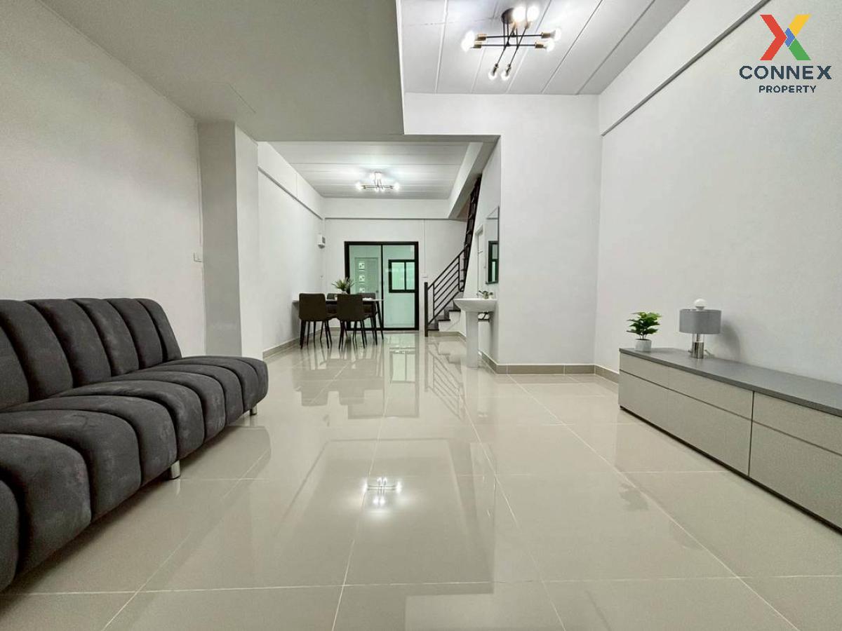 picture For Sale Townhouse/Townhome  , Buathongthani , newly renovated , Bang Bua Thong , Bang Bua Thong , Nonthaburi , CX-129372 ✅ Live chat with us ADD LINE @connexproperty ✅  - 6/12