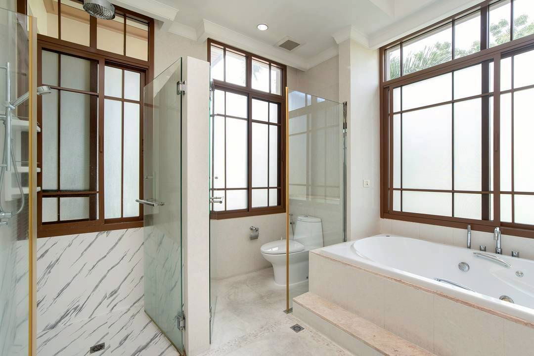 รูป ♣ Luxury house ♣ บ้านเดี่ยว 2 ชั้น 110.00 ตร.ว. | 4 ห้องนอน 5 ห้องน้ำ | ใกล้ BTS สถานีพระโขนง 2 นาที, โรงพยาบาลสุขุมวิท 4 นาที, Gateway เอกมัย 4 นาที - รูปที่ 5/21
