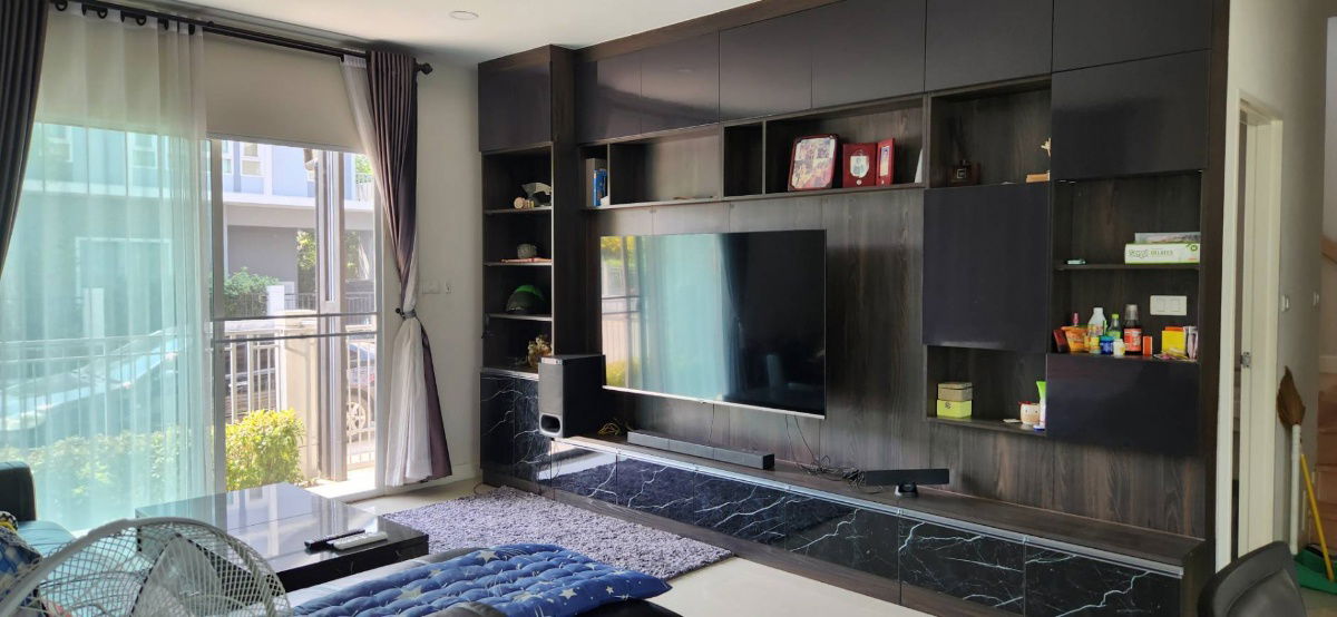 picture Home + furniture for sale Lake Villa - 11/15