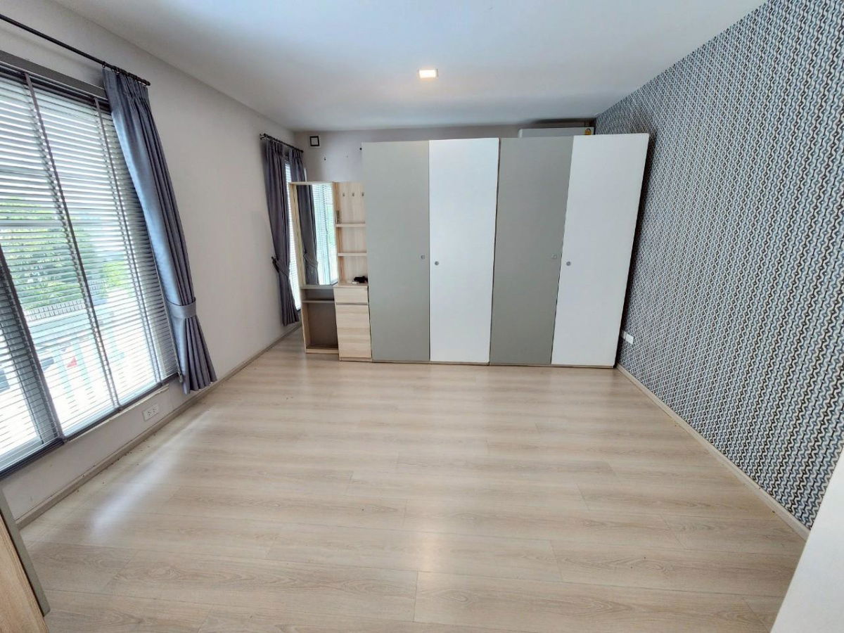 รูป ขายบ้านเดี่ยวขนาดใหญ่ 3ห้องนอน 3ห้องน้ำ ม.วิลลาจิโอ ปิ่นเกล้า-ศาลายา บ้านสภาพดีมาก โครงการคุณภาพจาก L&H  ขายเพียง 4.95 ล้าน  - รูปที่ 12/49