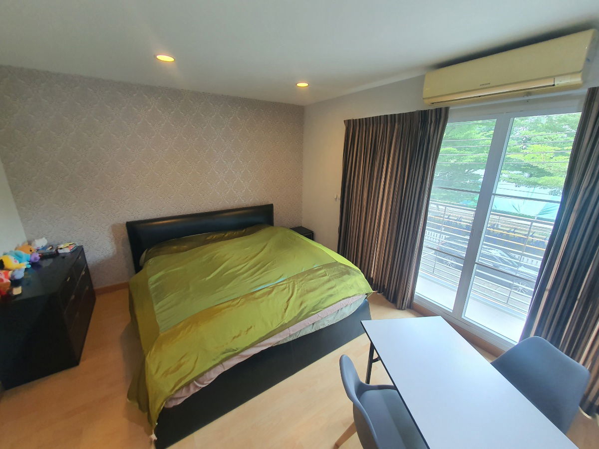 picture Luxury 3-Storey Townhome, Baan Klang Muang Ladprao 87 – Private Garden View - 26/27