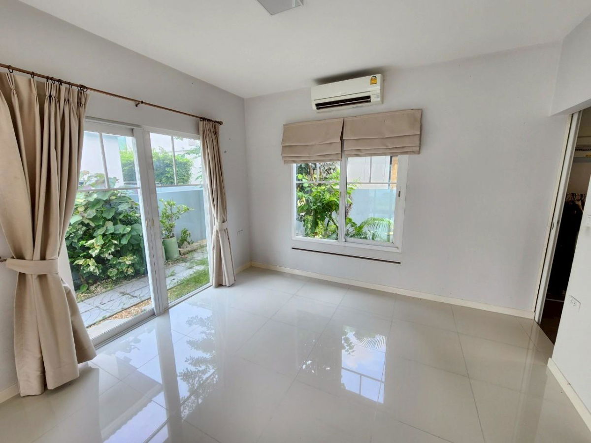รูป ขายบ้านเดี่ยวขนาดใหญ่ 3ห้องนอน 3ห้องน้ำ ม.วิลลาจิโอ ปิ่นเกล้า-ศาลายา บ้านสภาพดีมาก โครงการคุณภาพจาก L&H  ขายเพียง 4.95 ล้าน  - รูปที่ 6/49