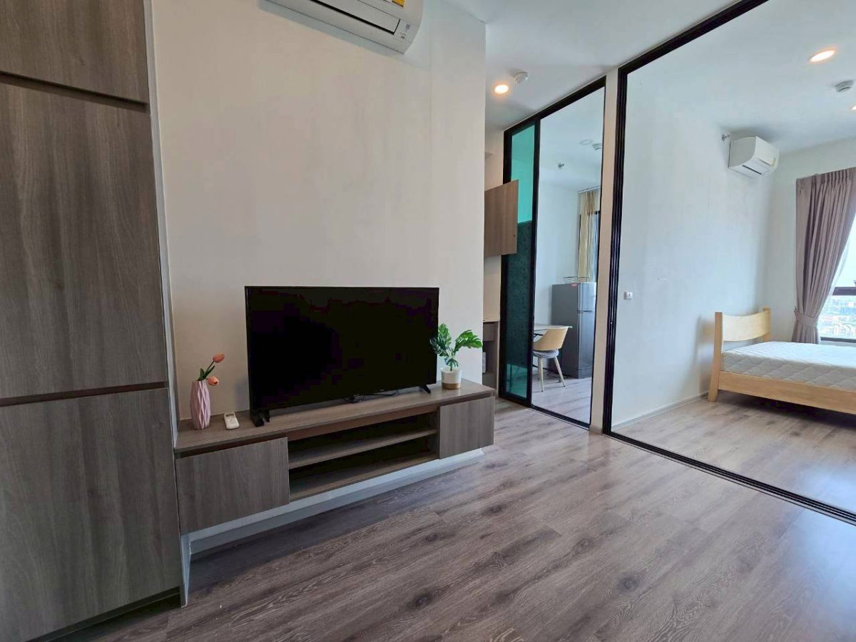 picture Condo for Rent : Knightsbridge Collage Ramkhamhaeng  Schedule a viewing 👉 Line: @propertybkk1 - 8/14