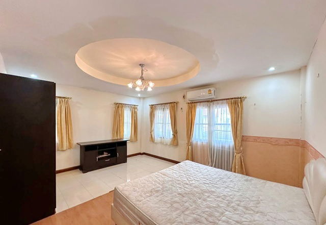 picture Lotus KaoKilo Rd. Sriracha 900m. 4BED Two-story house Suphakit Market 1.9km. for rent 35sq.wa. 280sq - 4/8