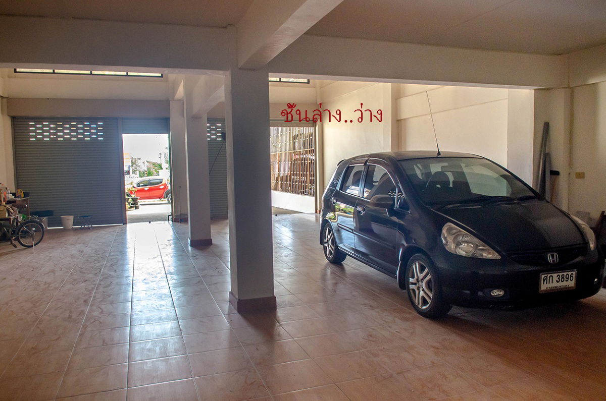 picture Commercial Building (2 Units, 3.5 Stories) Located on Highway 36, near Krating Lai Junction.  - 4/20