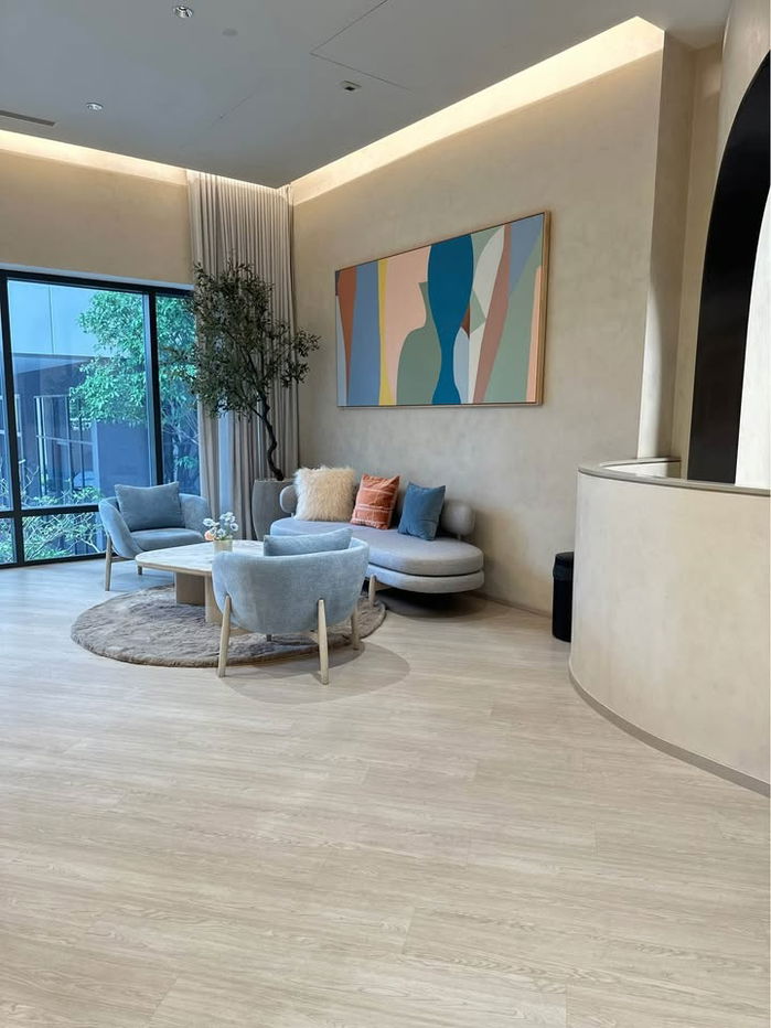 picture PFD-05556 Condo for Rent:  Reference Sathorn-Wongwianyai Schedule a viewing ■ Line: @propertyfinder	 - 11/17