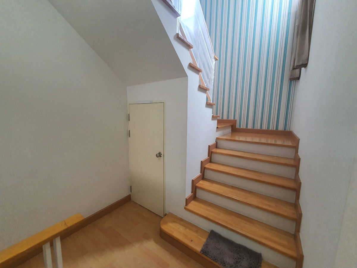 picture Luxury 3-Storey Townhome, Baan Klang Muang Ladprao 87 – Private Garden View - 14/27