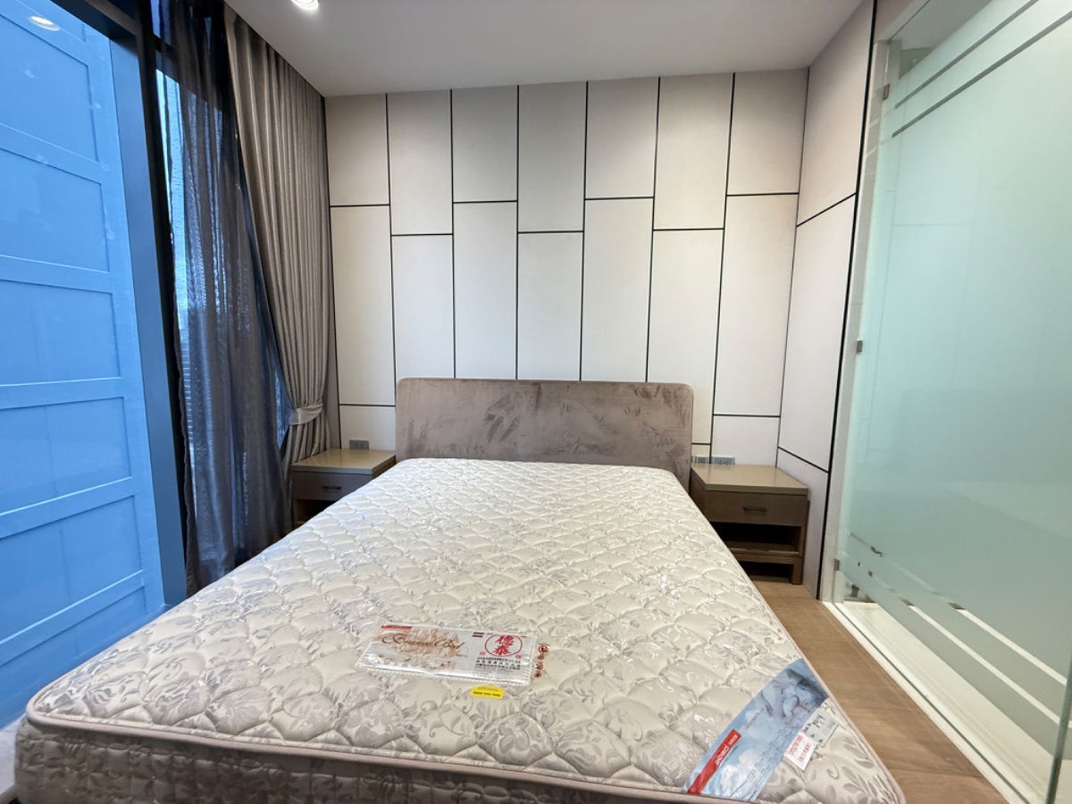 picture Luxury condo for Rent near BTS Phrom Phong station, 2 Bedroom 3 Bathroom, quiet neighborhood, private lift, contact for viewing! - 9/16