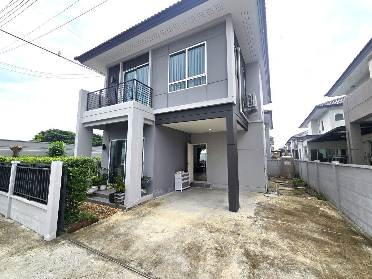 รูป บ้านเดี่ยว 2 ชั้น หมู่บ้าน เซนโทร รังสิต คลอง 4 ตกแต่งสวย พร้อมสวนรอบบ้าน ทำเลดี ติด ถนนรังสิต-นครนายก - รูปที่ 2/22